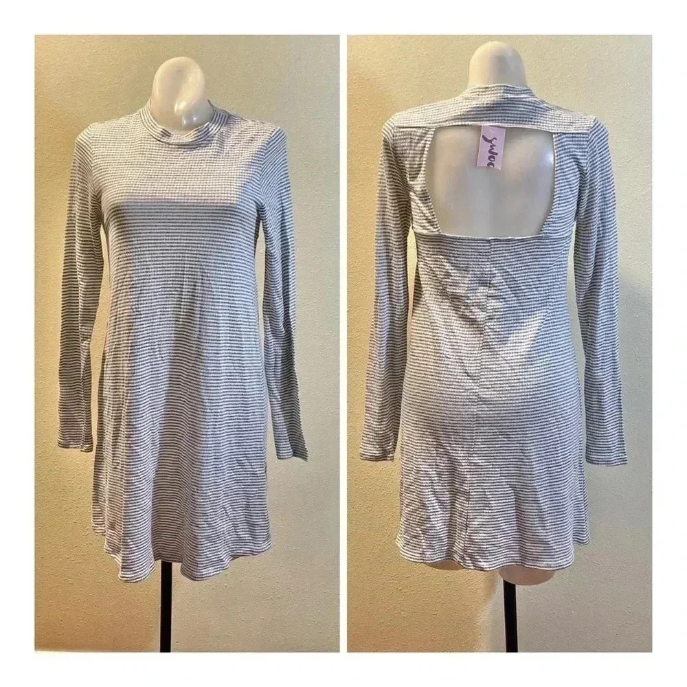 Dee Elle Size M Striped Mini Dress Cut-out Back Lightweight Waffle Casual NEW